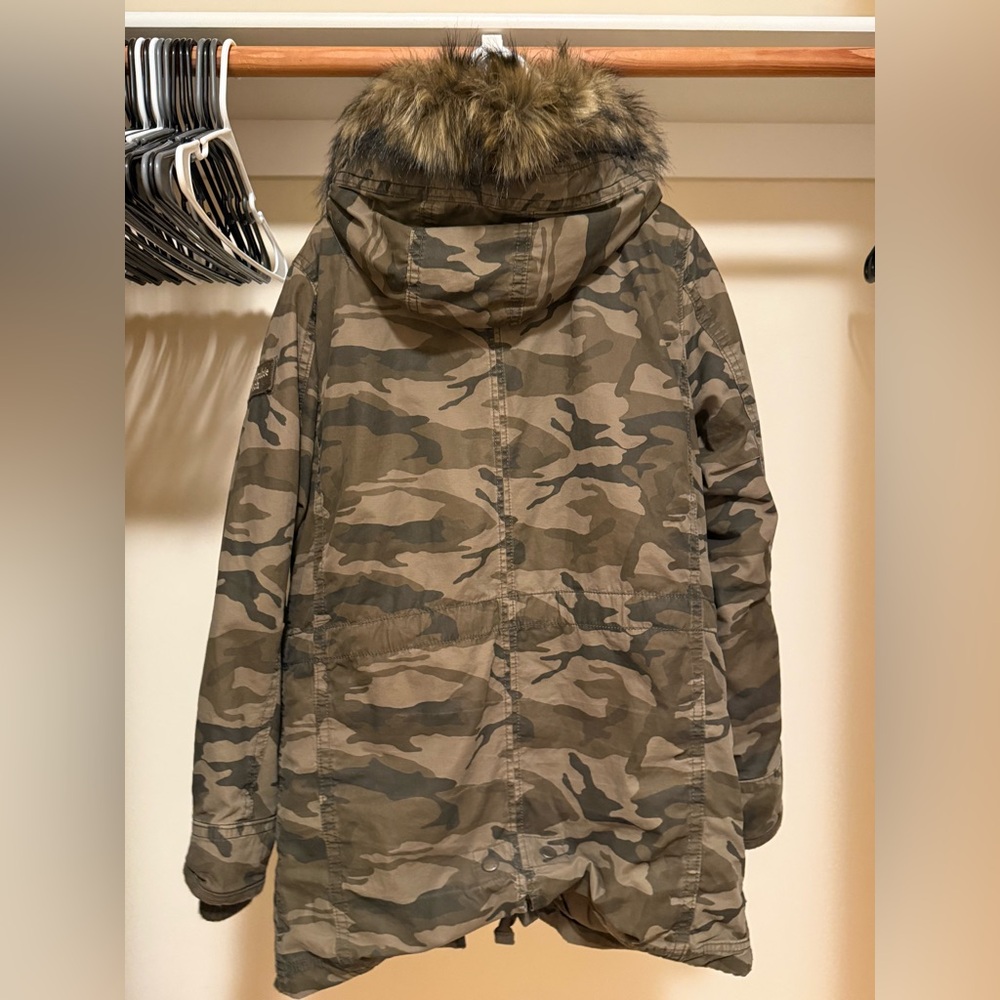 A&F down jacket - Picture 2 of 3